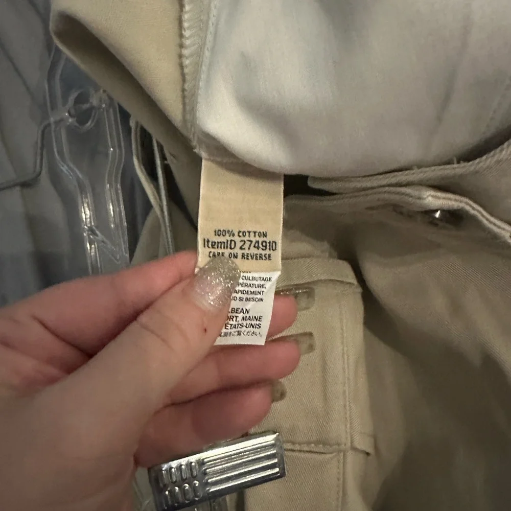 L.L. Bean Bayside Original Fit Chino Shorts, Women 10 = 28x9 Beige Khaki